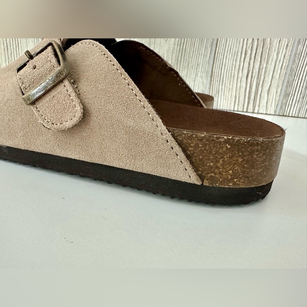 NEW! LEATHER White Mountain Clogs Mules Slip On Shoes NWT Size 8 Beige Women - Picture 10 of 12